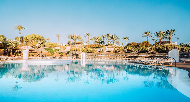 OBTÉN HASTA UN 10 % DE DESCUENTO Hotel HL Club Playa Blanca**** Lanzarote OBTÉN HASTA UN 10 % DE DESCUENTO Hotel HL Club Playa Blanca**** Lanzarote