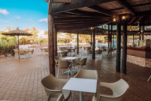 Bar piscina Hotel HL Club Playa Blanca**** Lanzarote