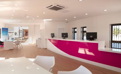 RECEPCIÓN 24 HORAS Hotel HL Río Playa Blanca**** en Lanzarote RECEPCIÓN 24 HORAS Hotel HL Río Playa Blanca**** en Lanzarote