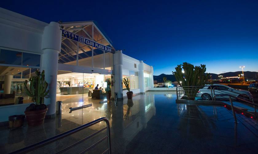 Entrada Hotel HL Club Playa Blanca Lanzarote