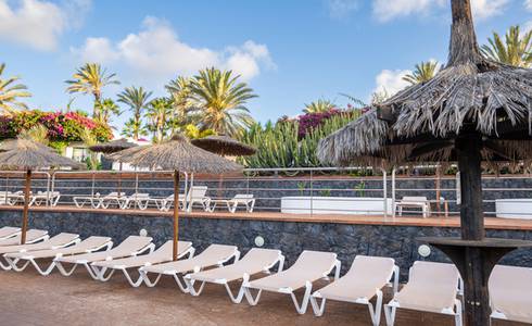 TERRAZA SOLARIUM Hotel HL Club Playa Blanca**** en Lanzarote