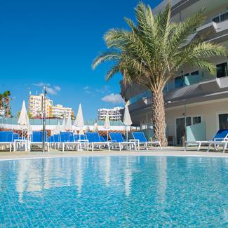PISCINAS Hotel HL Suite Nardos en Gran Canaria PISCINAS Hotel HL Suite Nardos en Gran Canaria