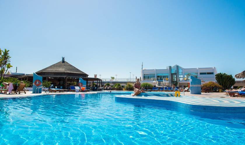 Piscinas Hotel HL Club Playa Blanca Lanzarote