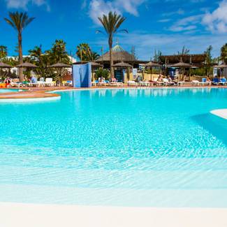 PISCINAS Hotel HL Paradise Island***+ Lanzarote PISCINAS Hotel HL Paradise Island***+ Lanzarote