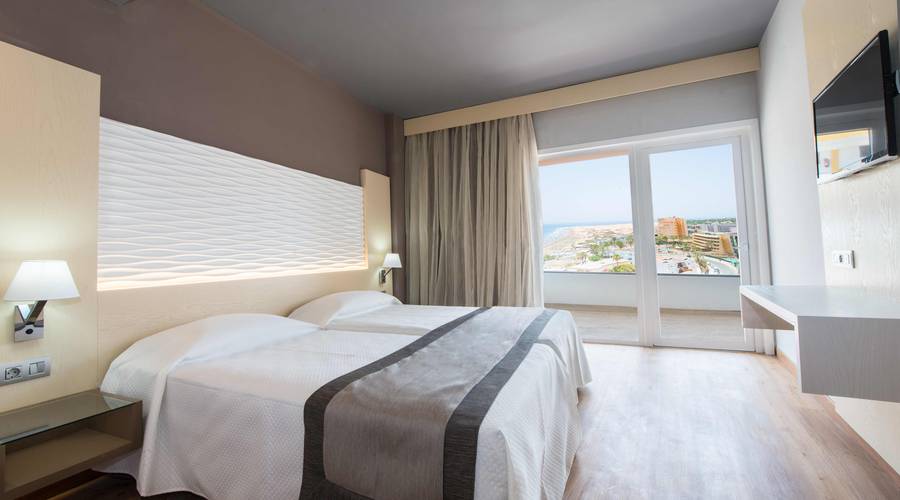 Doble Hotel HL Suitehotel Playa del Ingles**** en Gran Canaria