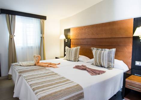 ROMANTIK SUITE Hotel HL Miraflor Suites**** en Gran Canaria ROMANTIK SUITE Hotel HL Miraflor Suites**** en Gran Canaria