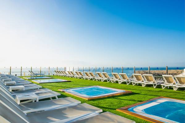 Zonas comunes Hotel HL Suitehotel Playa del Ingles**** en Gran Canaria