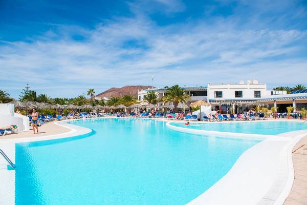 PISCINAS Hotel HL Río Playa Blanca**** Lanzarote PISCINAS Hotel HL Río Playa Blanca**** Lanzarote