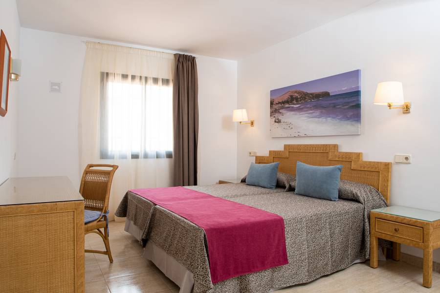 Bungalow 2 dormitorios Hotel HL Club Playa Blanca**** Lanzarote