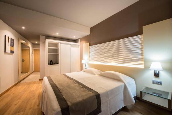 Doble Hotel HL Suitehotel Playa del Ingles**** en Gran Canaria Doble Hotel HL Suitehotel Playa del Ingles**** en Gran Canaria