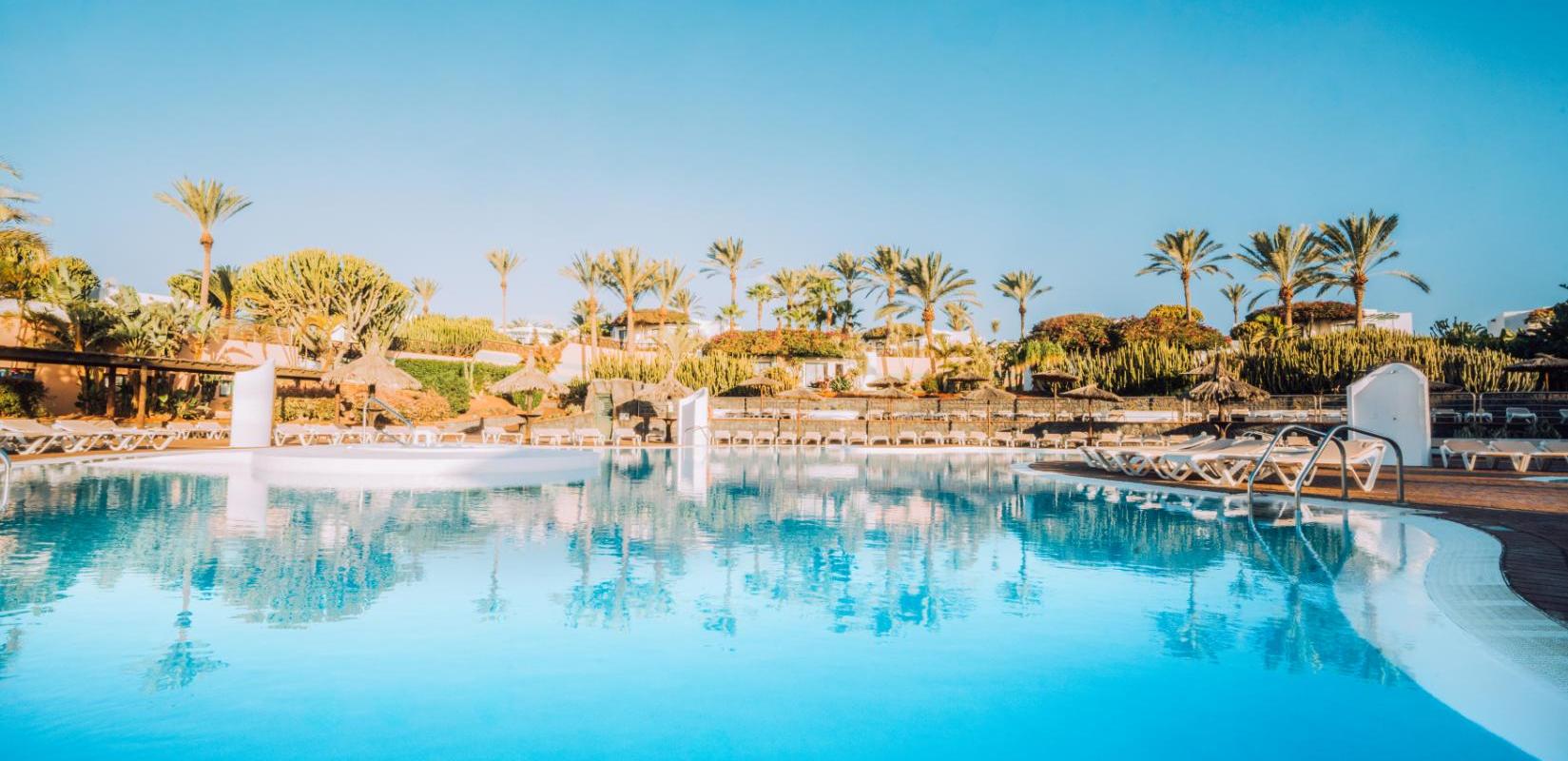 Hoteles en Lanzarote y Gran Canaria Hoteles López Hoteles en Lanzarote y Gran Canaria Hoteles López