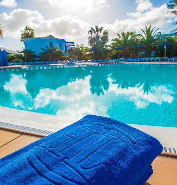 Piscina Exterior Hotel HL Paradise Island**** Lanzarote Piscina Exterior Hotel HL Paradise Island**** Lanzarote