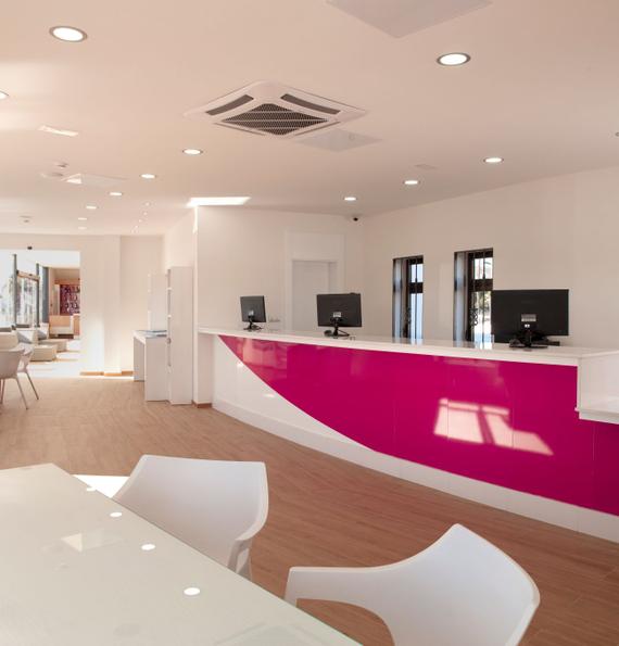 RECEPCIÓN 24 HORAS Hotel HL Río Playa Blanca**** Lanzarote RECEPCIÓN 24 HORAS Hotel HL Río Playa Blanca**** Lanzarote