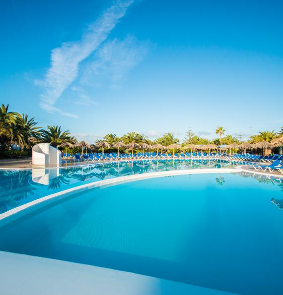 Piscinas Hotel HL Río Playa Blanca**** Lanzarote Piscinas Hotel HL Río Playa Blanca**** Lanzarote
