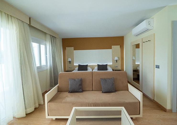 JUNIOR SUITE CON JACUZZI Hotel HL Suite Nardos**** Gran Canaria JUNIOR SUITE CON JACUZZI Hotel HL Suite Nardos**** Gran Canaria