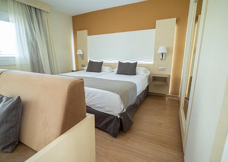 JUNIOR SUITE CON JACUZZI Hotel HL Suite Nardos**** Gran Canaria JUNIOR SUITE CON JACUZZI Hotel HL Suite Nardos**** Gran Canaria