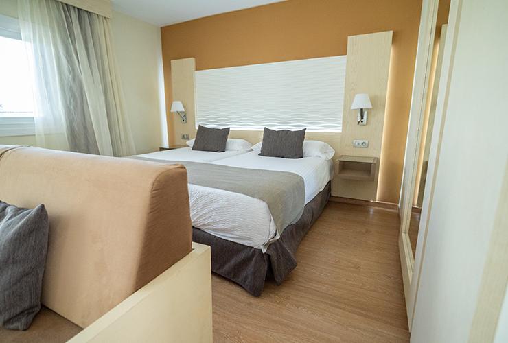 JUNIOR SUITE CON JACUZZI Hotel HL Suite Nardos**** Gran Canaria JUNIOR SUITE CON JACUZZI Hotel HL Suite Nardos**** Gran Canaria