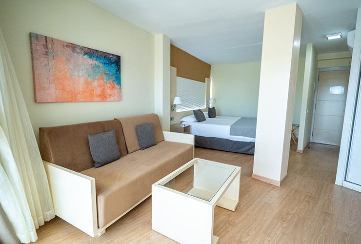 JUNIOR SUITE Hotel HL Suite Nardos**** Gran Canaria JUNIOR SUITE Hotel HL Suite Nardos**** Gran Canaria