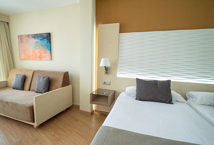 JUNIOR SUITE Hotel HL Suite Nardos**** Gran Canaria JUNIOR SUITE Hotel HL Suite Nardos**** Gran Canaria