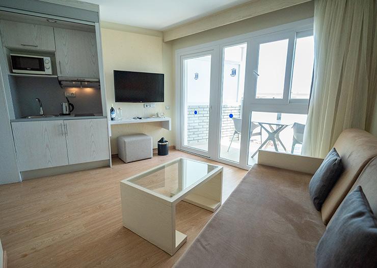 JUNIOR SUITE Hotel HL Suite Nardos**** Gran Canaria JUNIOR SUITE Hotel HL Suite Nardos**** Gran Canaria